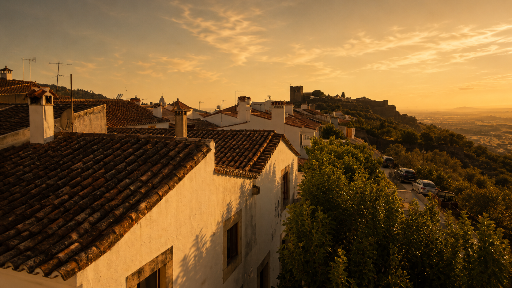 Rooftops of Castelo de Vide with the castle keep visible in the distance